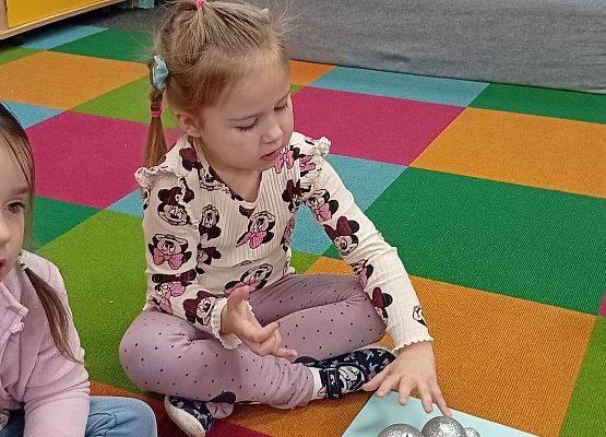 Grafika 4: W NASZYM PRZEDSZKOLU ZAWSZE JEST WESOŁE