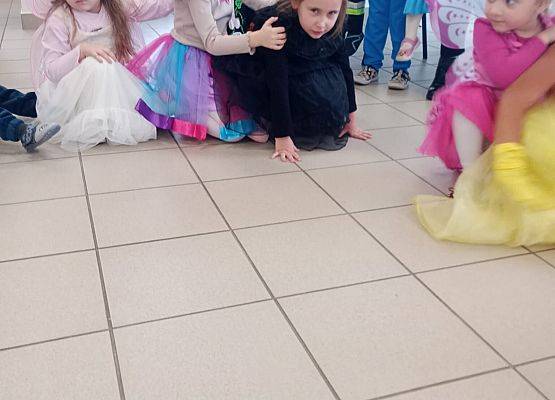 Grafika 39: Bal karnawałowy w Janowicach