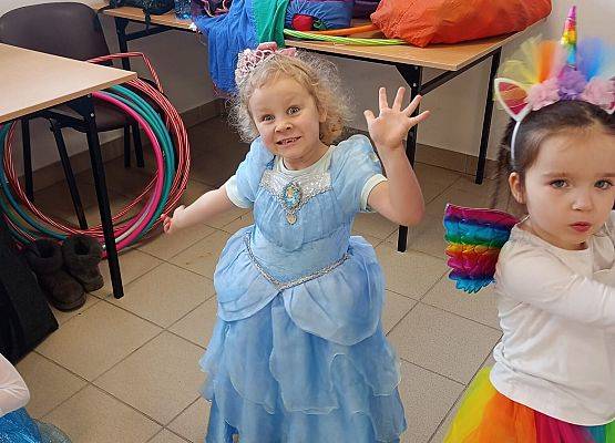 Grafika 46: Bal karnawałowy w Janowicach