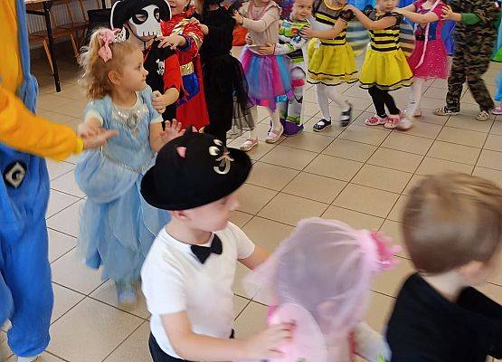 Grafika 88: Bal karnawałowy w Janowicach