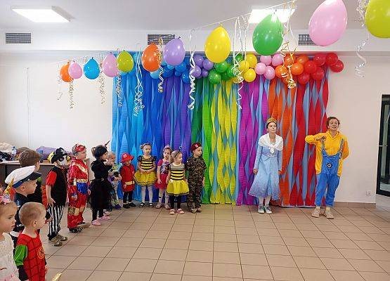 Grafika 20: Bal karnawałowy w Janowicach