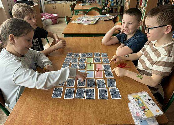 Grafika 7: Nauka przez zabawę – karty Grabowskiego w naszej szkole.