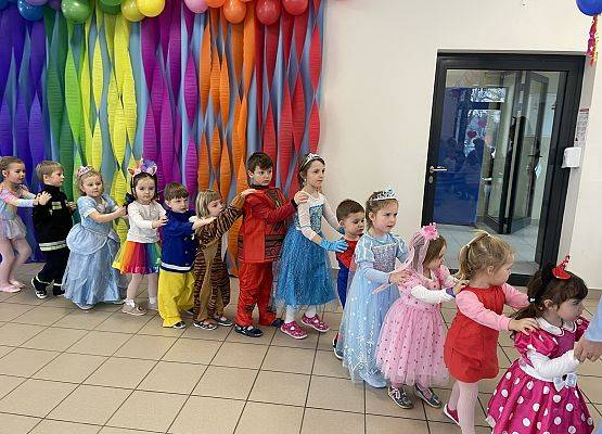 Grafika 16: NIECH ŻYJE BAL!