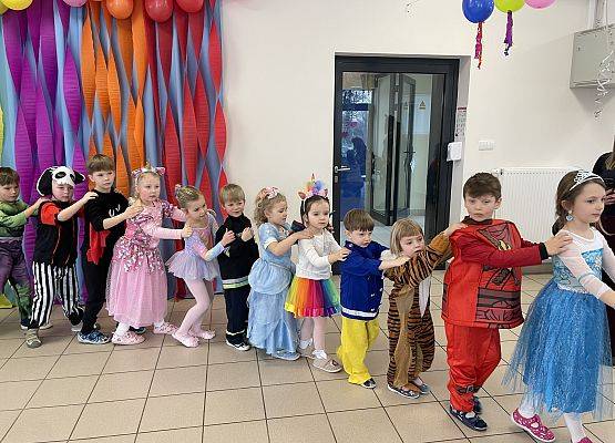 Grafika 17: NIECH ŻYJE BAL!