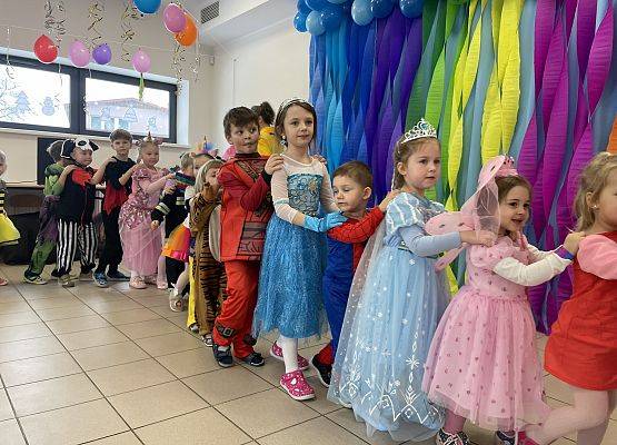 Grafika 22: NIECH ŻYJE BAL!