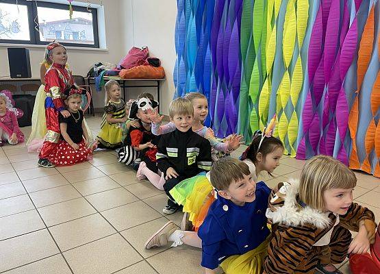 Grafika 24: NIECH ŻYJE BAL!