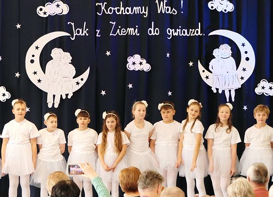 Uroczystość z okazji Dzień Babci i Dziadka w Zs w Garczegorzu II 2026r.