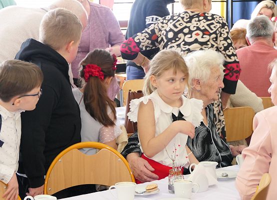 Uroczystość z okazji Dzień Babci i Dziadka w Zs w Garczegorzu II 2026r.