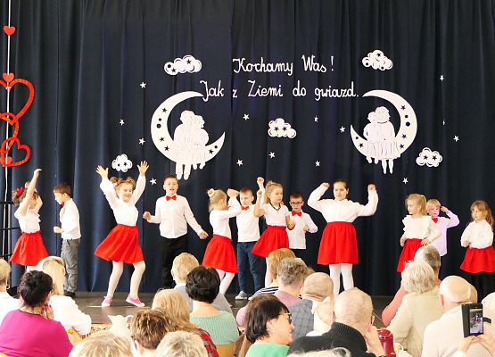 Uroczystość z okazji Dzień Babci i Dziadka w Zs w Garczegorzu II 2026r.