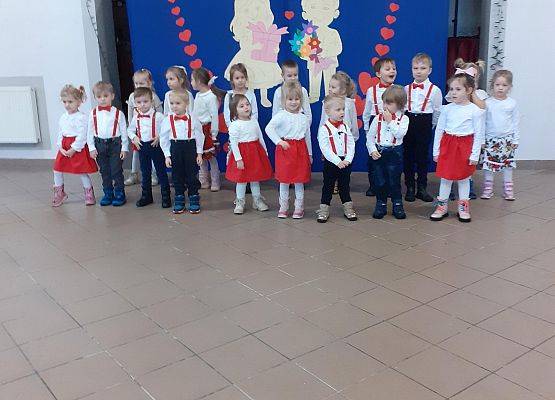 Grafika 11: Uroczystość z okazji Dnia Babci i Dziadka