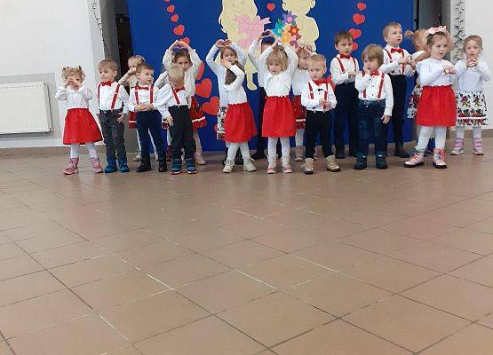 Grafika 13: Uroczystość z okazji Dnia Babci i Dziadka