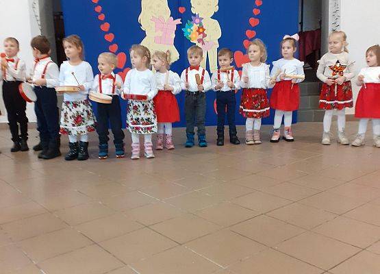 Grafika 15: Uroczystość z okazji Dnia Babci i Dziadka