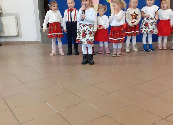 Grafika 28: Uroczystość z okazji Dnia Babci i Dziadka