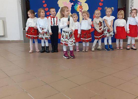 Grafika 30: Uroczystość z okazji Dnia Babci i Dziadka