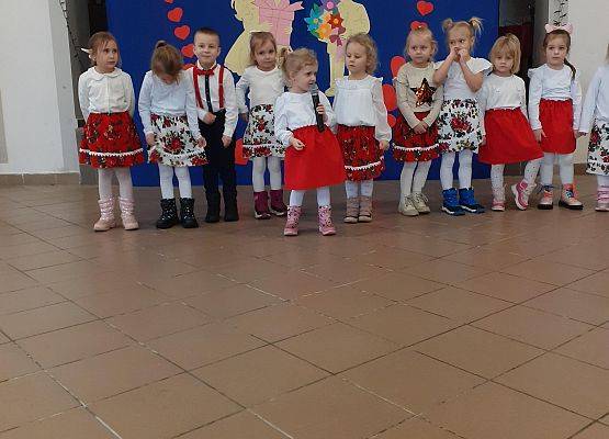 Grafika 32: Uroczystość z okazji Dnia Babci i Dziadka