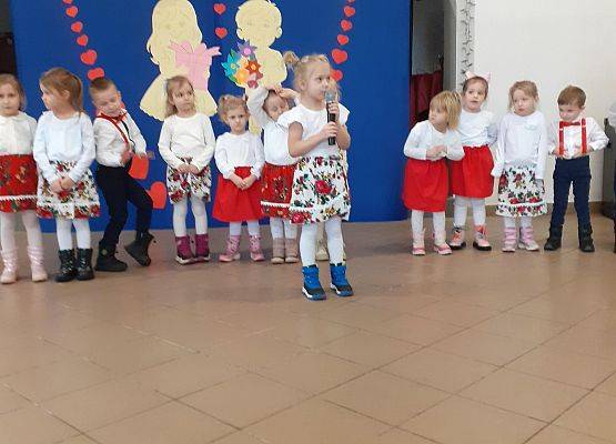 Grafika 36: Uroczystość z okazji Dnia Babci i Dziadka