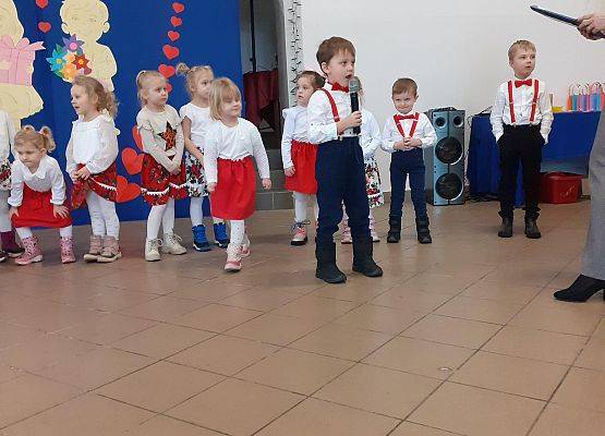 Grafika 42: Uroczystość z okazji Dnia Babci i Dziadka