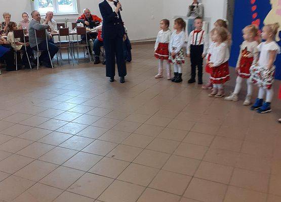 Grafika 45: Uroczystość z okazji Dnia Babci i Dziadka