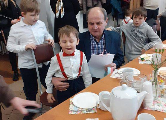 Grafika 53: Uroczystość z okazji Dnia Babci i Dziadka