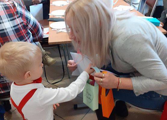 Grafika 49: Uroczystość z okazji Dnia Babci i Dziadka