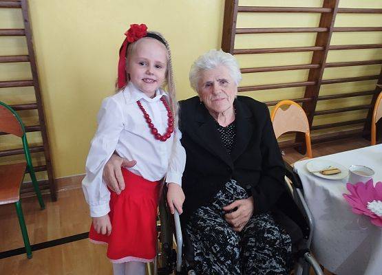 Grafika 4: Dzień Babci i Dziadka