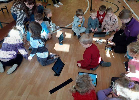 Grafika 83: Zajęcia z projektu STEAM