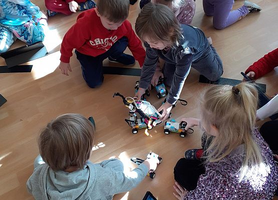 Grafika 89: Zajęcia z projektu STEAM