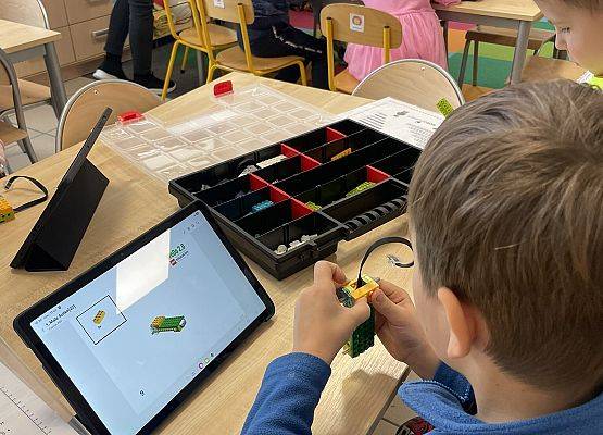 Grafika 24: PIKNIK EDUKACYJNY