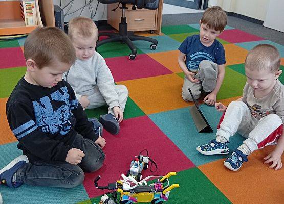 Grafika 48: Zajęcia z projektu STEAM