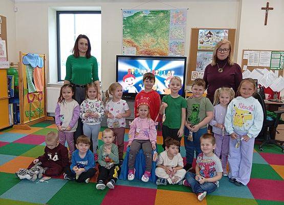 Grafika 9: URODZINKI ZOSI I HANI