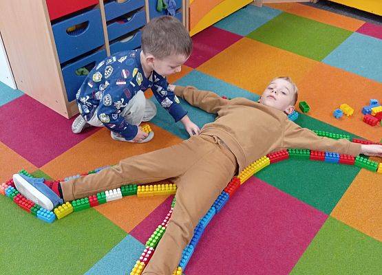 Grafika 8: WESOŁE PRZEDSZKOLE