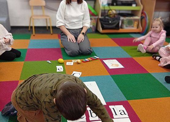 Grafika 11: WESOŁE PRZEDSZKOLE