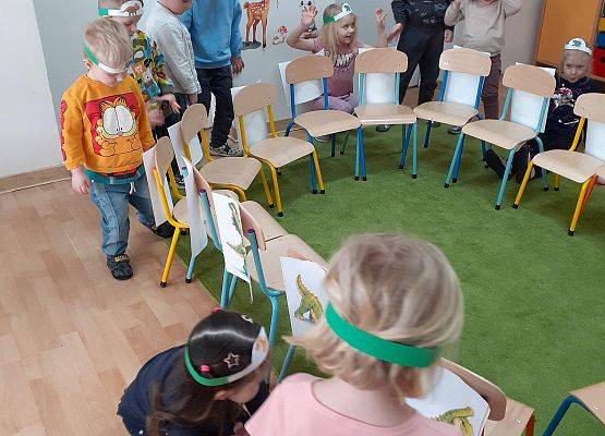 Grafika 11: Dzień Dinozaura