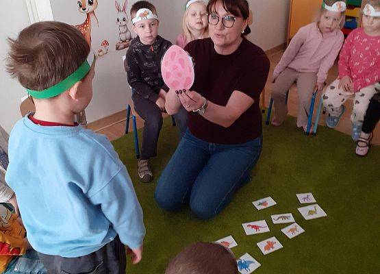 Grafika 15: Dzień Dinozaura