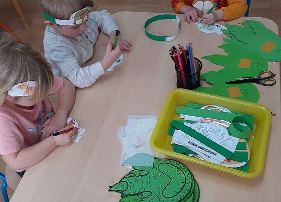 Grafika 33: Dzień Dinozaura