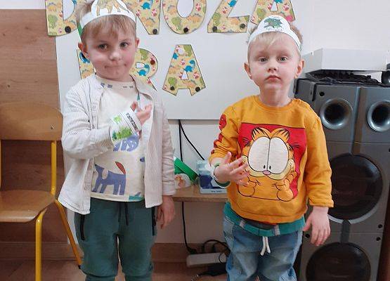 Grafika 34: Dzień Dinozaura