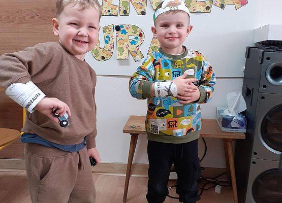 Grafika 37: Dzień Dinozaura