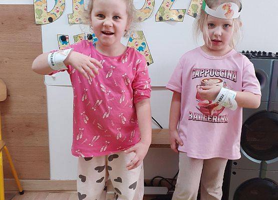 Grafika 41: Dzień Dinozaura