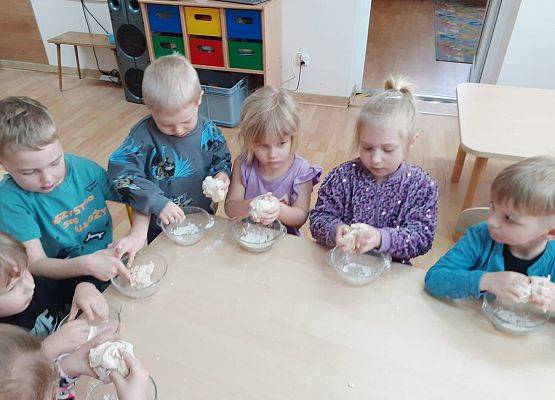 Grafika 48: Galeria Przedszkolaków