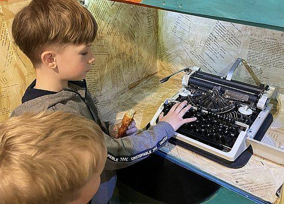 Grafika 3: WYCIECZKA