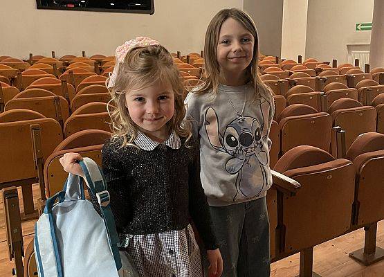 Grafika 4: WYCIECZKA