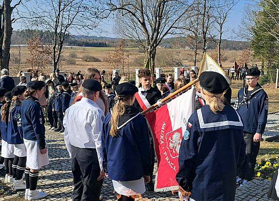 Grafika 1: Uroczystość w Nawczu