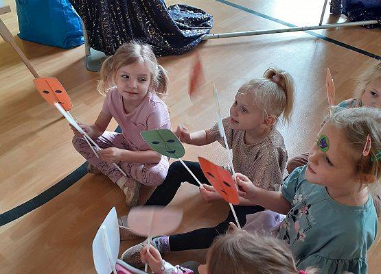 Grafika 64: Zajęcia teatralne z projektu