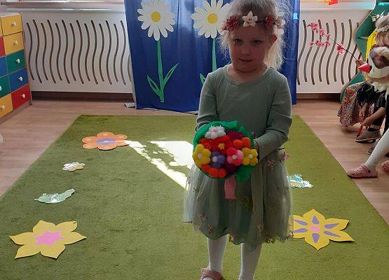 Grafika 26: Wiosenny pokaz mody