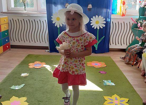 Grafika 33: Wiosenny pokaz mody