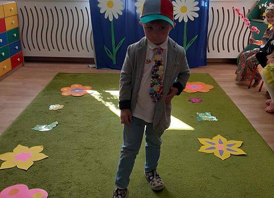 Grafika 35: Wiosenny pokaz mody