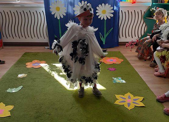 Grafika 43: Wiosenny pokaz mody