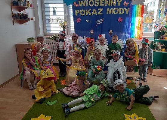 Grafika 47: Wiosenny pokaz mody