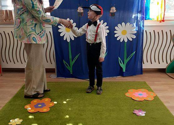 Grafika 77: Wiosenny pokaz mody