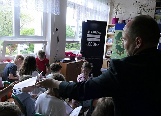 Grafika 10: Niezwykłe spotkanie z kaszubską literaturą w naszej szkole